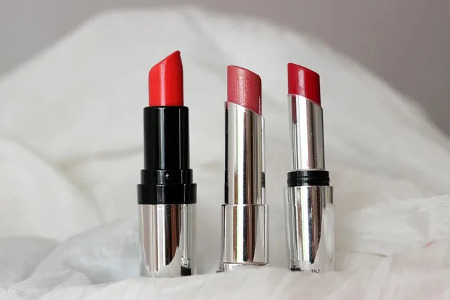 lipstick, red, shades of red, cosmetics, make up, accessories, products, lipstick, lipstick, lipstick, lipstick, lipstick, make up. Choosing a second product from observed customer needs
